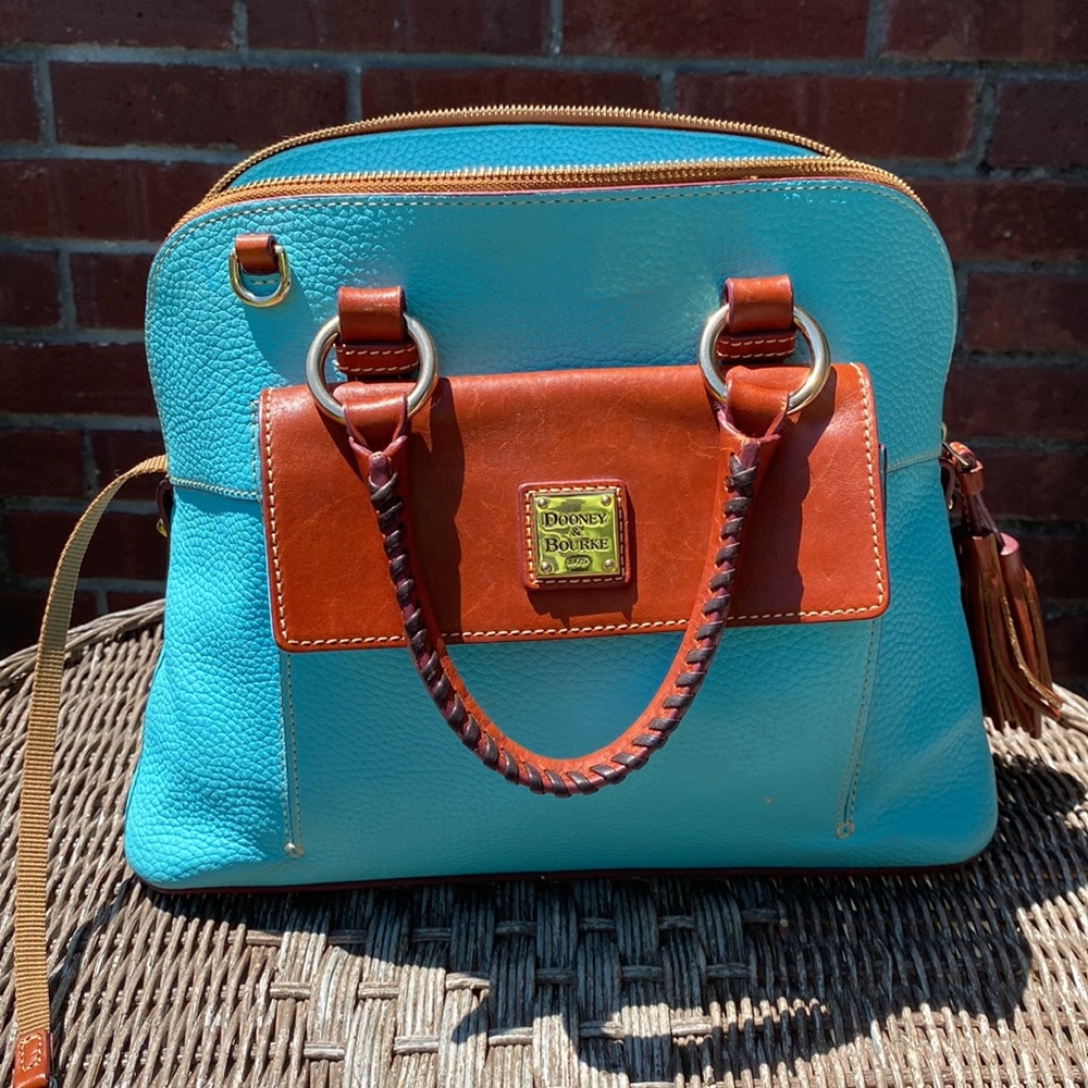 Final Price!!Beautiful Dooney & Bourke Purse - Picture 3 of 17